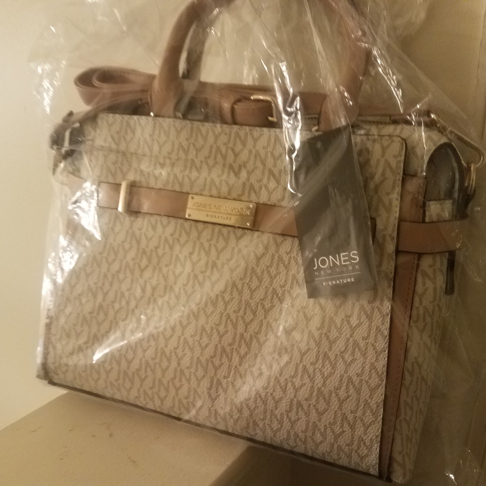 Hand bag